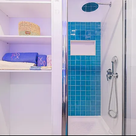 Costa Terrace Apartment