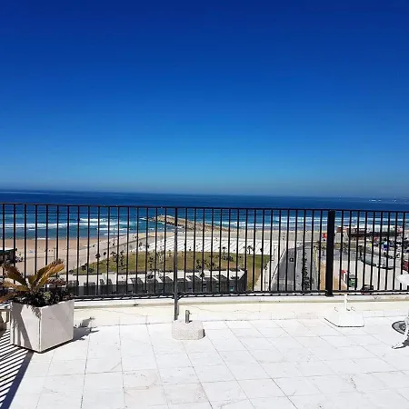 Costa Terrace